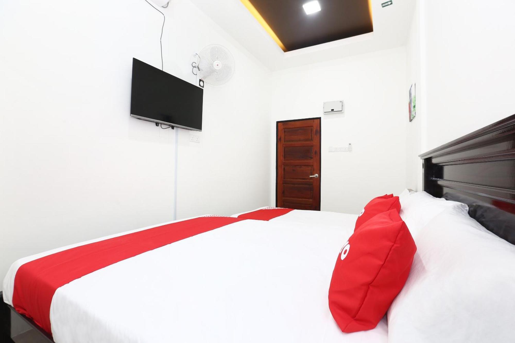 Super Oyo 89678 Ady Hotel Kuala Terengganu Zewnętrze zdjęcie