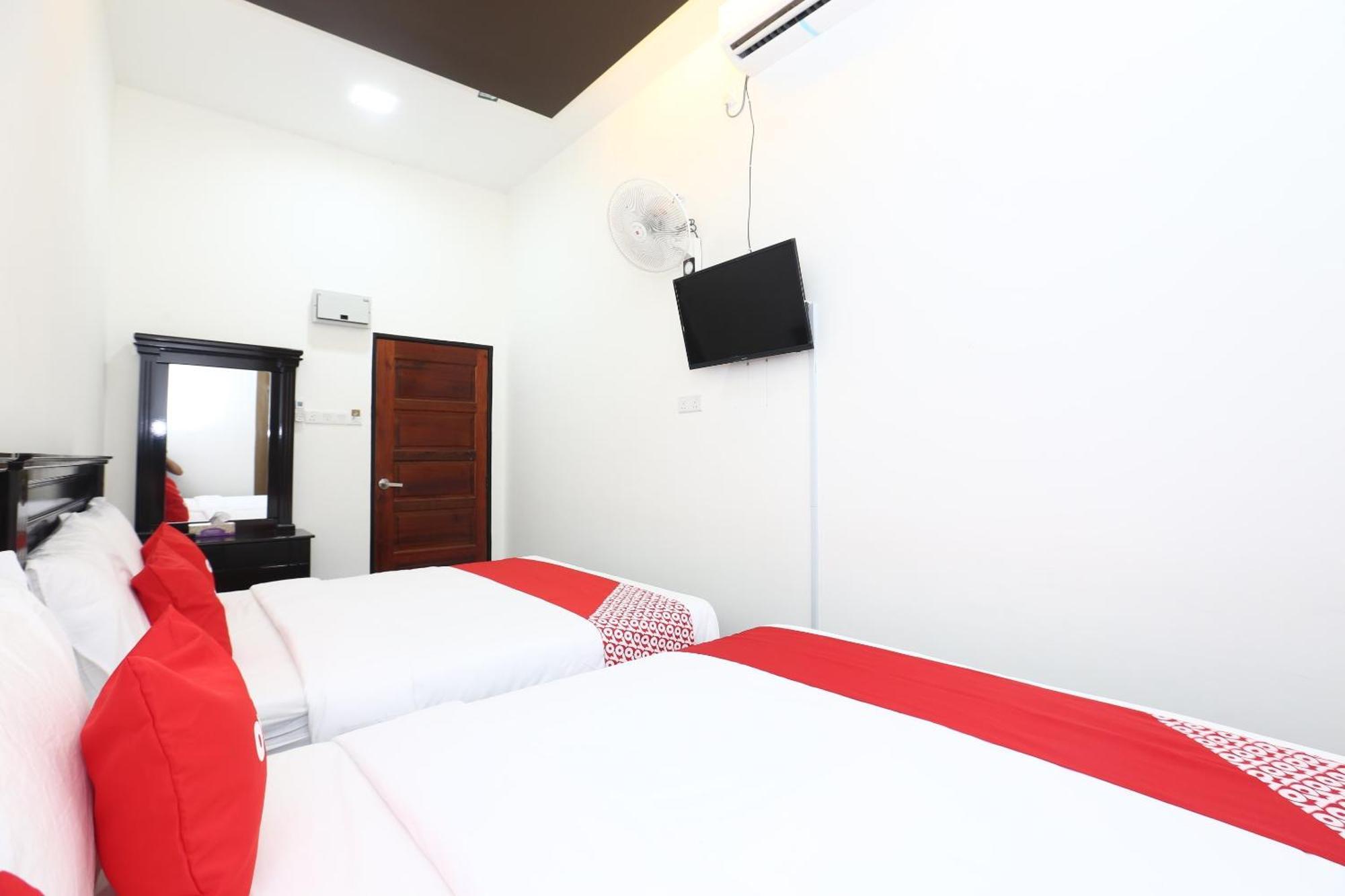 Super Oyo 89678 Ady Hotel Kuala Terengganu Zewnętrze zdjęcie